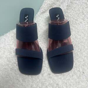 Nina Ganice Navy Satin with Mesh Block-Heel Sandals Size 8 NWOT Elegant Cruise H